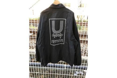 アンダーカバーのコーチジャケット