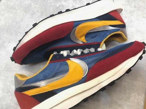 ナイキ×サカイのスニーカー