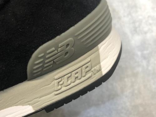 スニーカーの中古　576