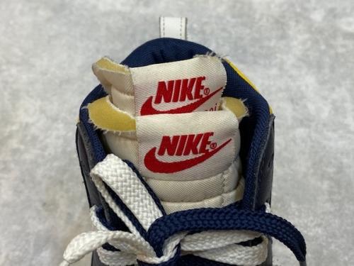 スニーカーの中古