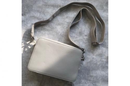 話題のコラボ入荷】「DIOR×NIKE(ディオール×ナイキ)」よりAIR DIOR 