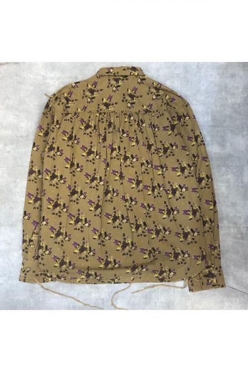 ミドリカワのシャツ