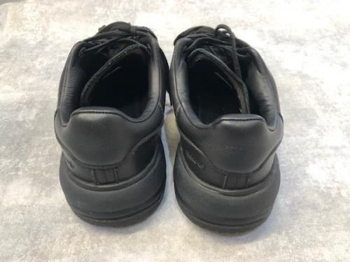 スニーカーの中古