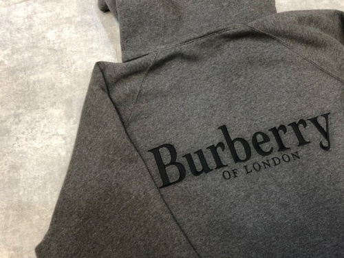 ラグジュアリーブランドのBURBERRY LONDON