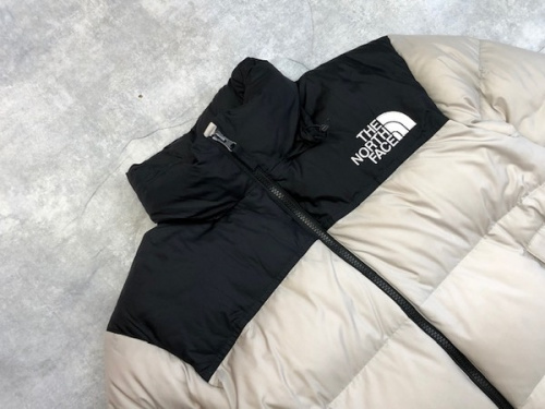 アウトドアブランドのTHE NORTH FACE