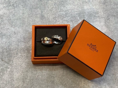 ラグジュアリーブランドのHERMES