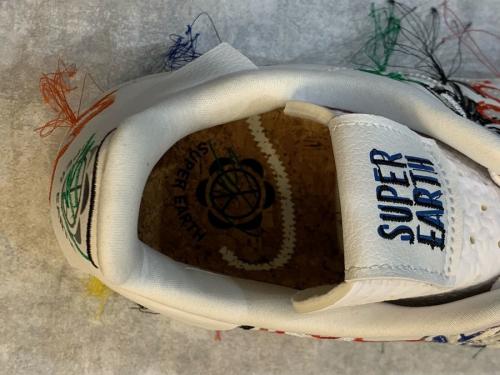 SEANWOTHERSPOONAのFZ4724