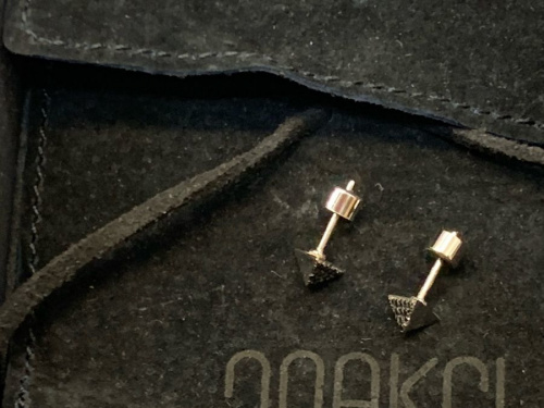 ラグジュアリーブランド