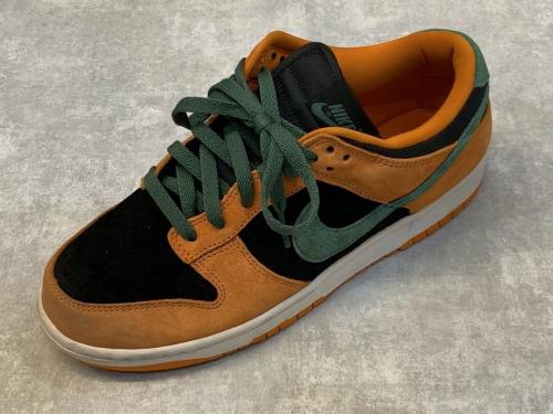 ナイキのDA1469-001