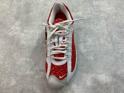 AT3854-100のAIR MAX TAILWIND IV