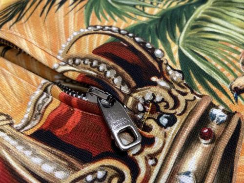 トロピカルスウェットジョガーパンツのラグジュアリーブランド