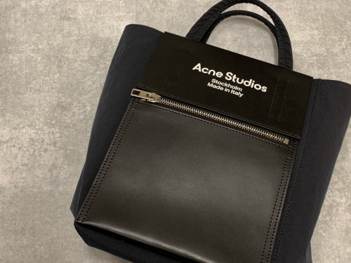 インポートブランドのacne studios