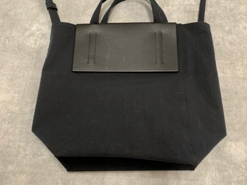 FN-UX-BAGS000048のBaker Outのバッグ