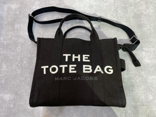 MARC JACOBSのマーク ジェイコブス