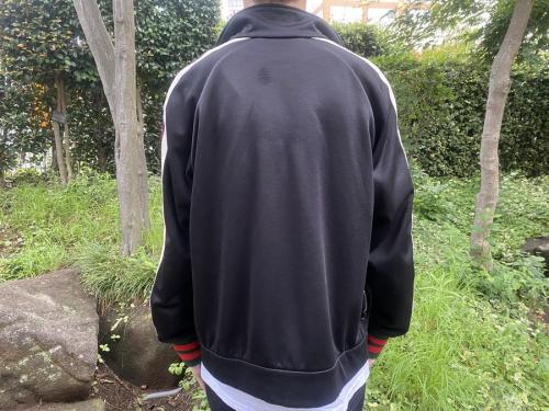 グッチのテクニカルジャージトラックジャケット