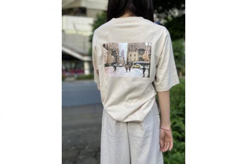 ニコアンドのサテンノーカラーチュニックシャツ