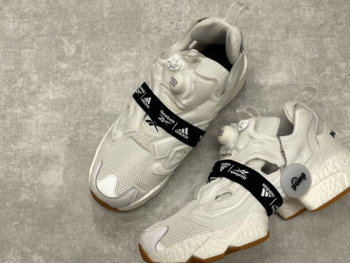 ストリートブランドのreebok × adidas