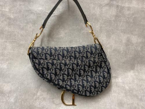 クリスチャン ディオールのサドルバッグ