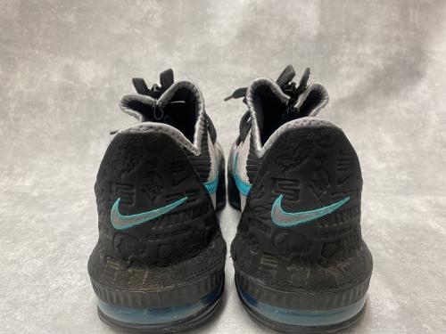 ナイキ×アトモスのLEBRON 16 LOW AC EP