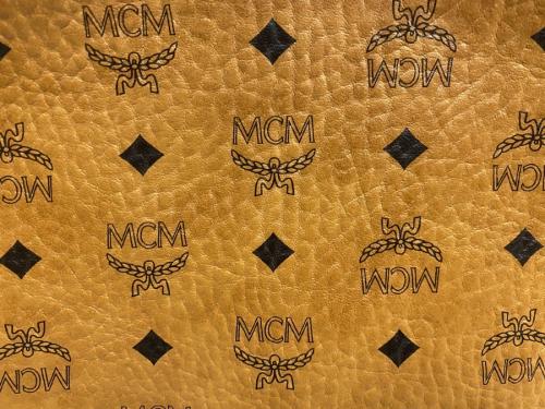 クラッチバッグのMYZ4SVI80CO001