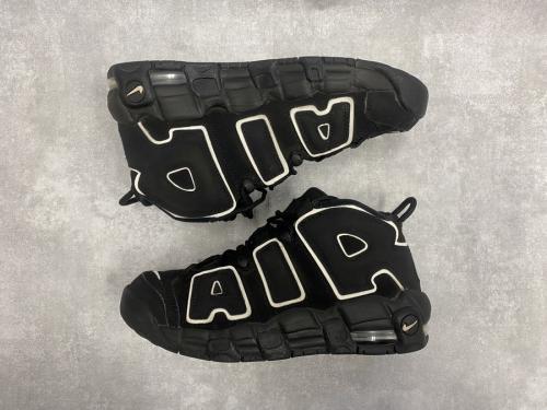 AIR MORE UPTEMPOの415082-002