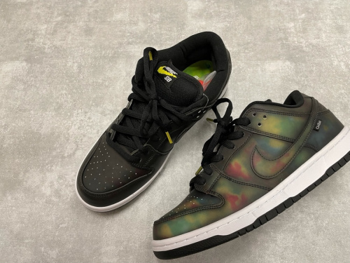 ストリートブランドのNIKE×CIVILIST