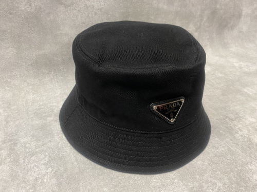 PRADAのプラダ