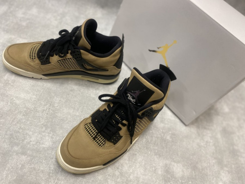 スニーカーのNIKE