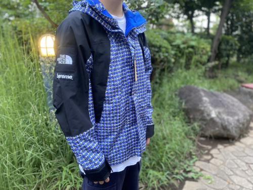 ストリートブランドのSupreme×THE NORTH FACE
