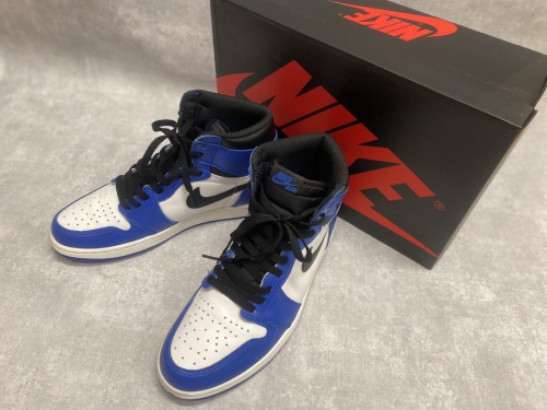 スニーカーのNIKE