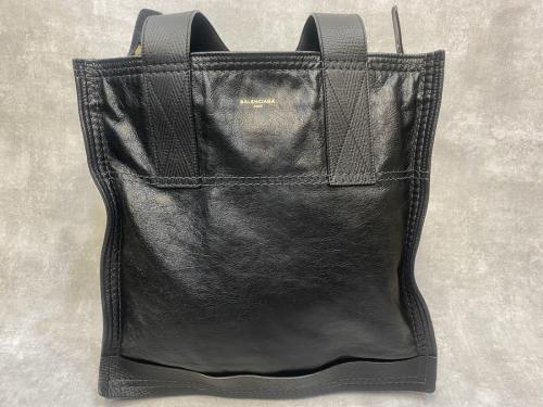 バレンシアガのトートバッグ