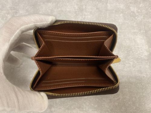 ジッピー・コインパースのM60067   SN0123