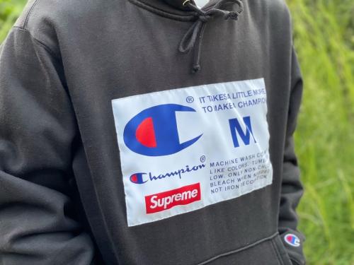 ChampionのLabel Hooded Sweatshirt