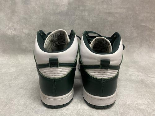 ナイキのDUNK HI SP　SPARTAN GREEN