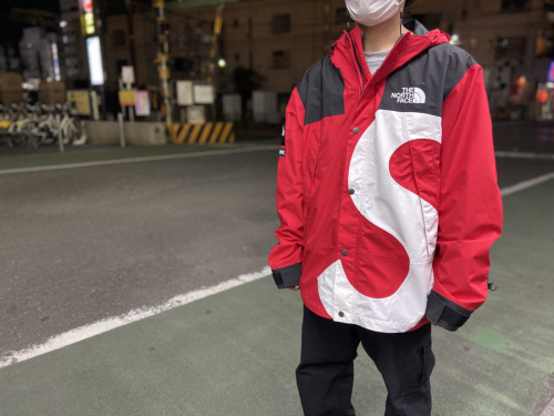 ストリートブランドのSupreme×THE NORTH FACE