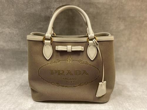PRADAのプラダ