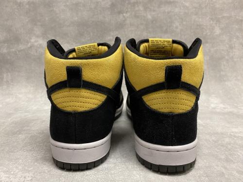 ナイキのSB DUNK HIGH PR