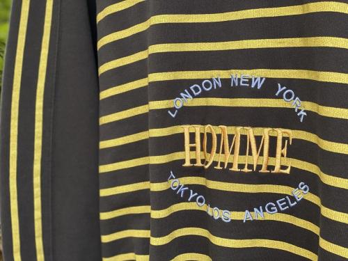 HOMME刺繍パネルボーダー柄オーバーサイズクルーネックスウェットの485947 TWK22