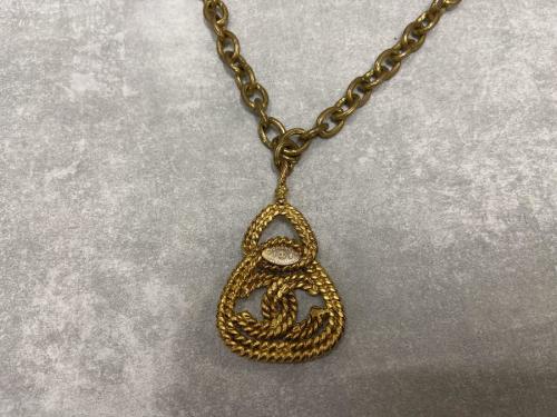 トライアングルココマークネックレスの買取