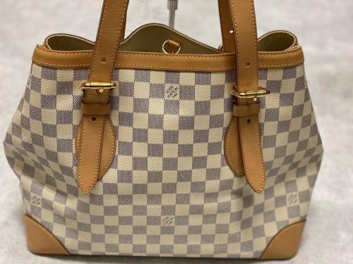 LOUIS VUITTON 　のルイ ヴィトン　