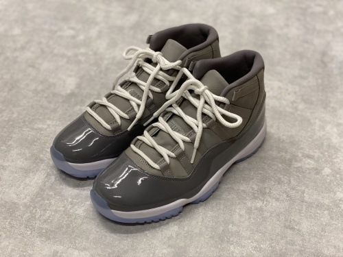 スニーカーのNIKE