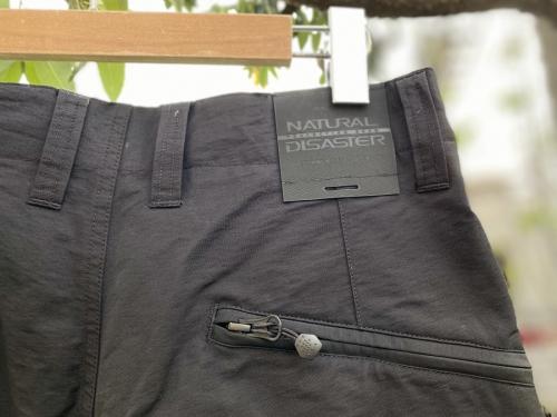 フライトトラウザーズのFLIGHT TROUSERS