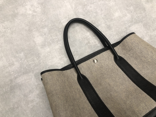 ラグジュアリーブランドのHERMES