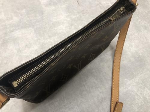 ルイ ヴィトンのトロター