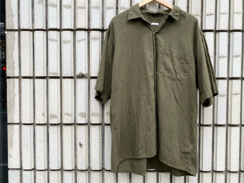 ナチュラルブランドのCOMOLI