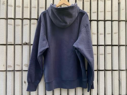 シュプリームのクロスボックスロゴプルオーバーパーカー