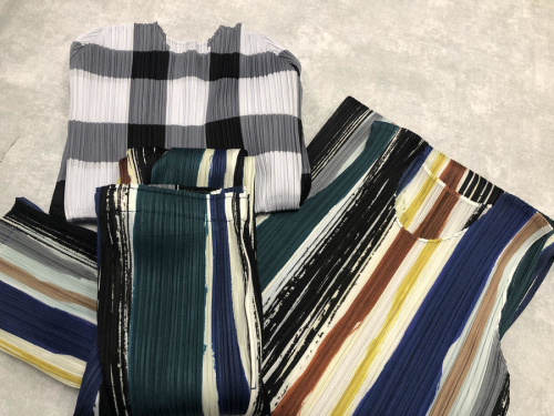 ドメスティックブランドのPLEATS PLEASE