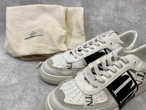 インポートブランドのVALENTINO GARAVANI