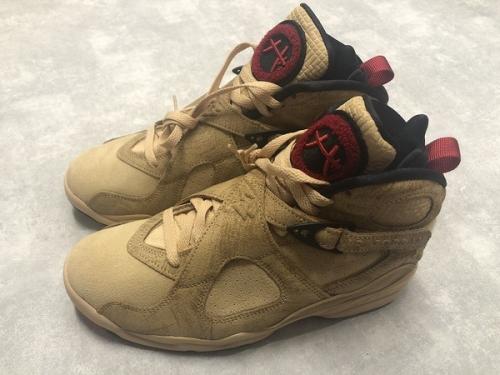 ナイキ×ハチムラルイのエアジョーダン 8 レトロ SE