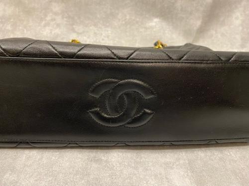 シャネルのマトラッセチェーンバッグ